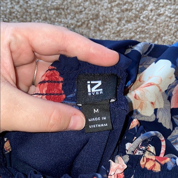 Blouse - Picture 7 of 8